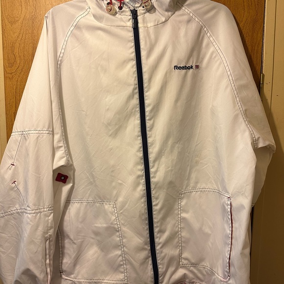 Reebok windbreaker in great condition - Picture 1 of 4